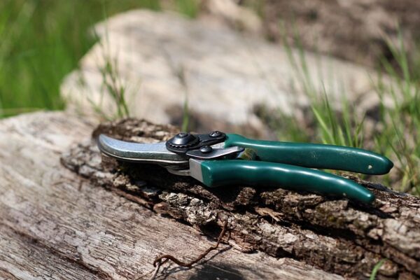 MeeMetal Steel Pruning Shears