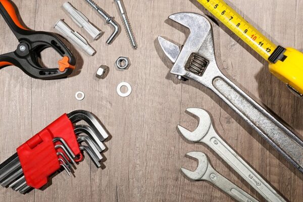 MeeMetal Adjustable Wrench 12-inch